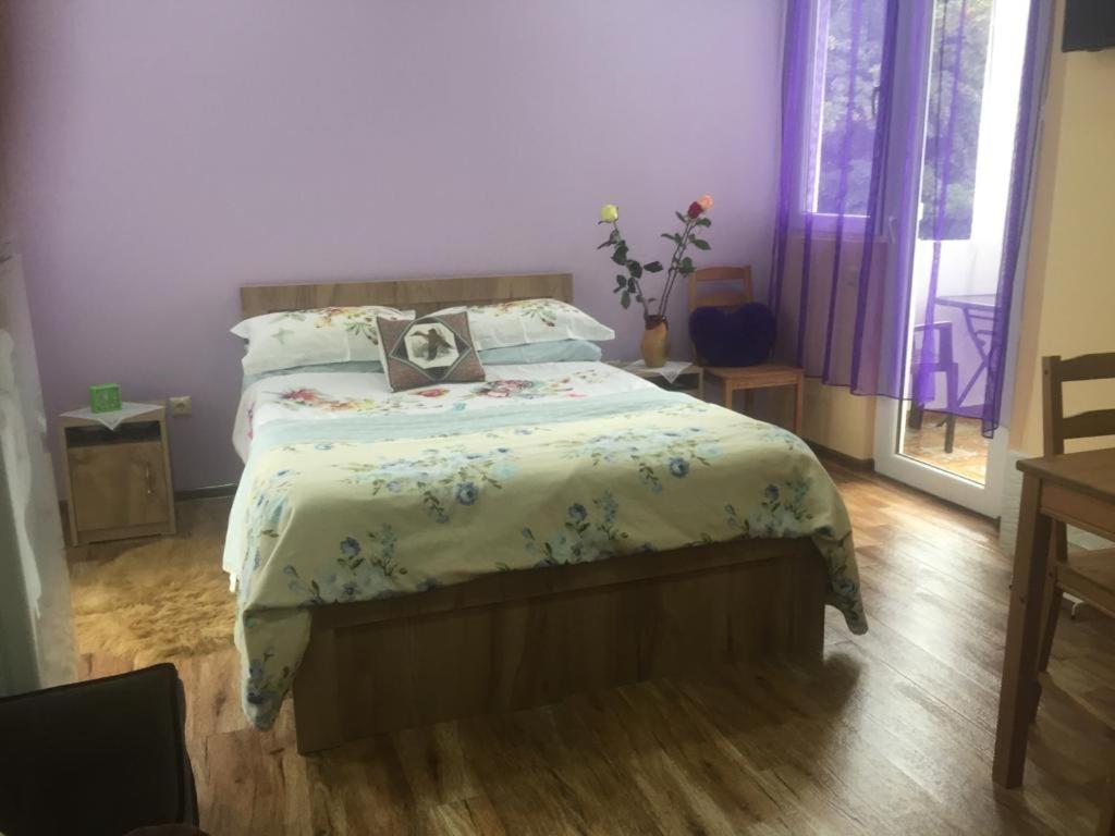 Квартира У Моря С Двумя Балконами Batum Dış mekan fotoğraf